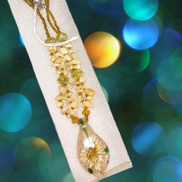 Murano Fused Glass Pendant on Yellow Beaded Necklace - Picture 8 of 14